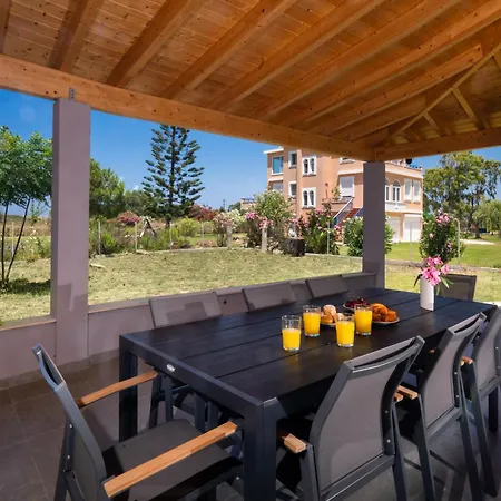 Santa Marina House *