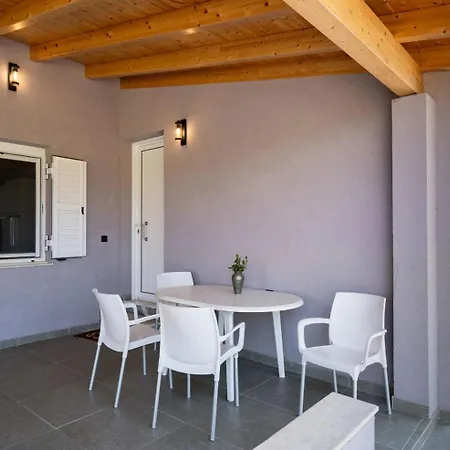 Santa Marina House *