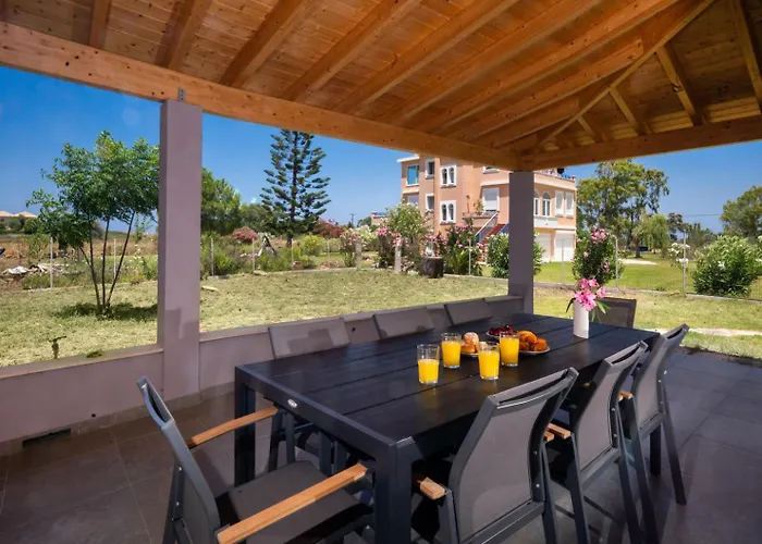 Летний дом Santa Marina House *